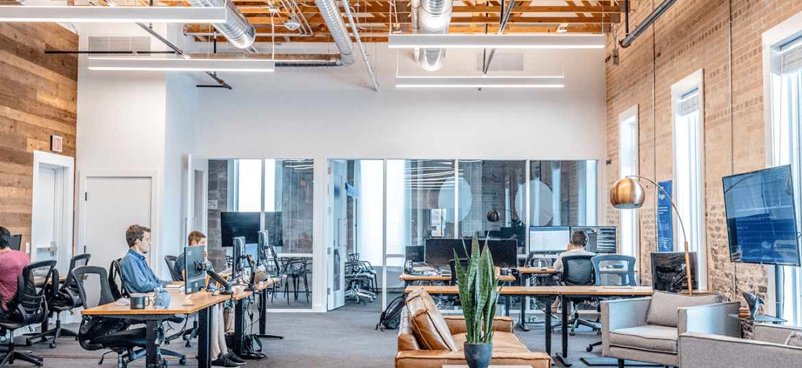 start-up benefit from operating in a coworking space